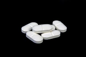 Aspirin for reducing acne swelling and soreness